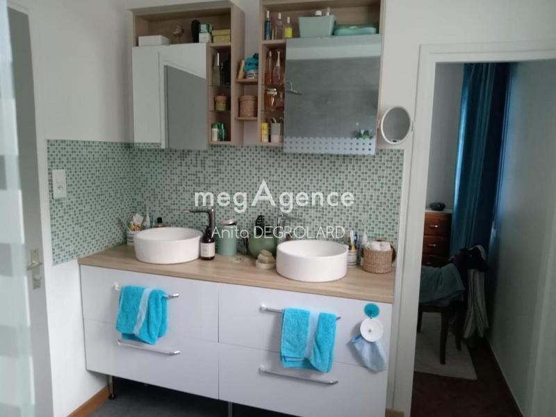 Maison - 200 m² - 5 pièces