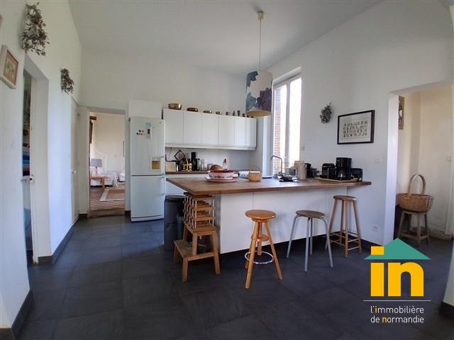 Demeure - 286 m² - 12 pièces