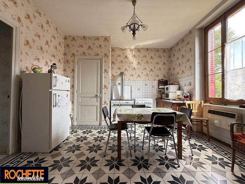 Maison traditionnelle - 81 m² - 4 pièces