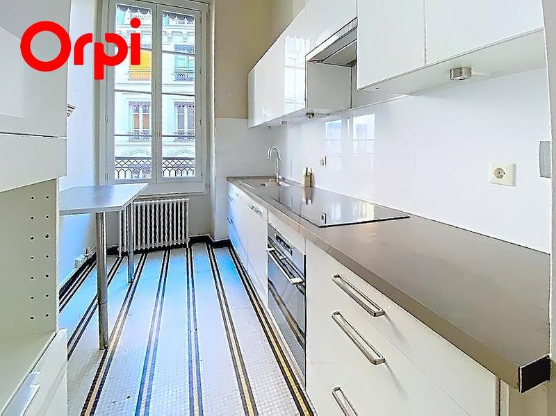 Appartement - 101 m² - 3 pièces