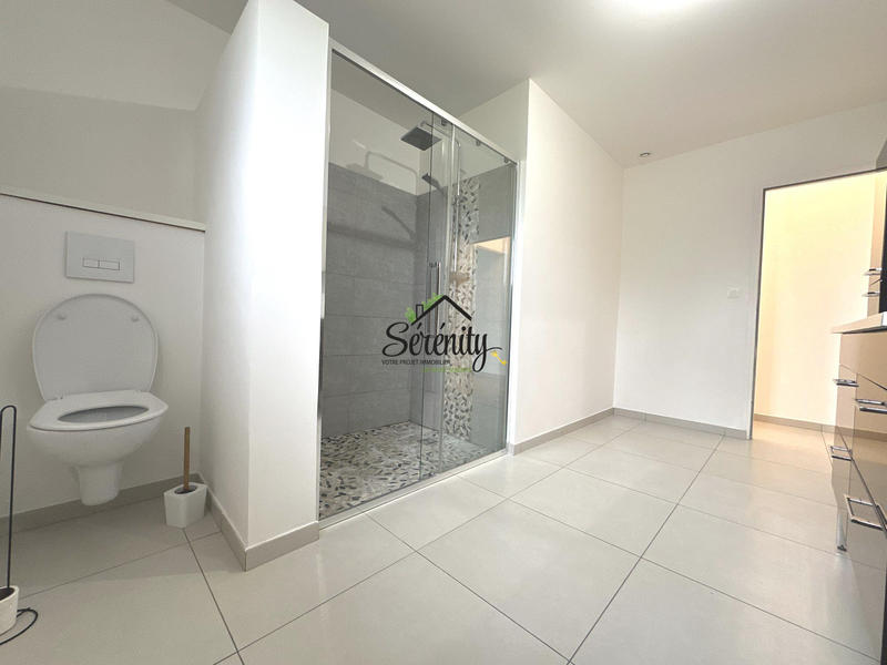 Maison - 140 m² - 5 pièces