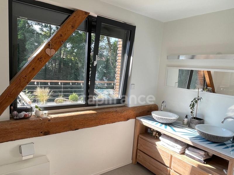 Maison - 187 m² - 4 pièces