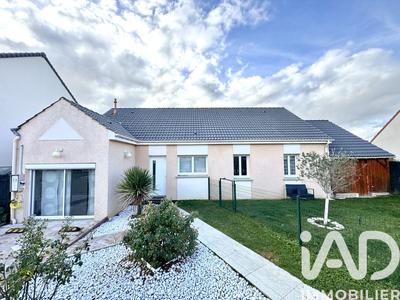 Maison - 98 m² - 4 pièces