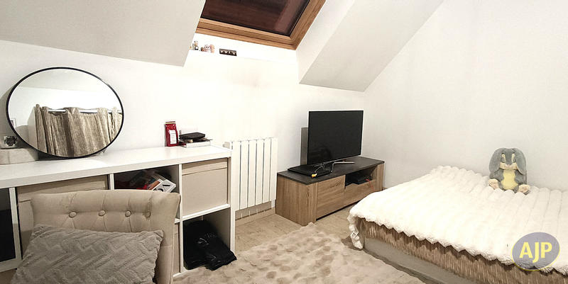 Maison - 157 m² - 6 pièces