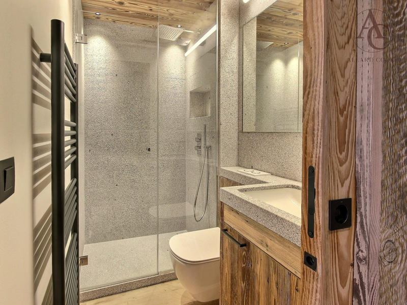 Châlet - 320 m² - 9 pièces