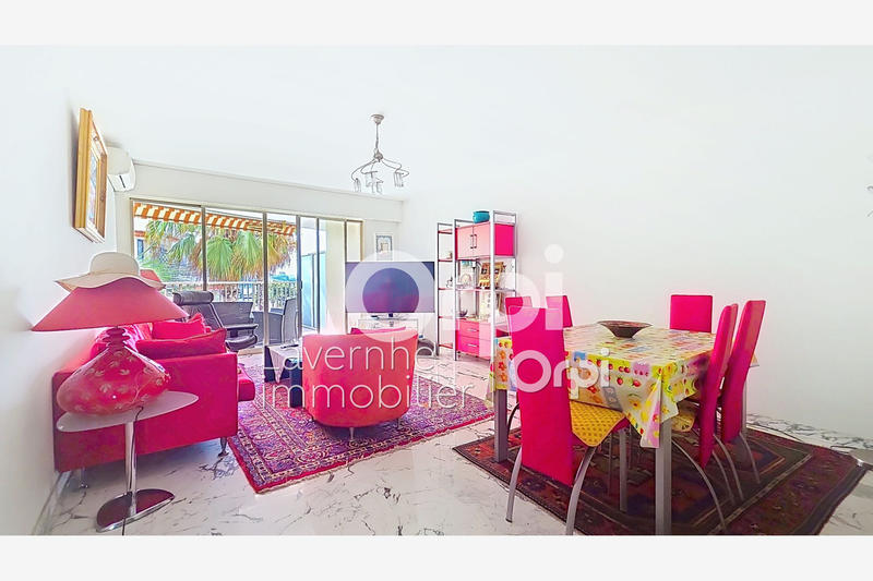 Appartement - 81 m² - 3 pièces