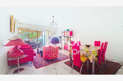 Appartement - 81 m² - 3 pièces