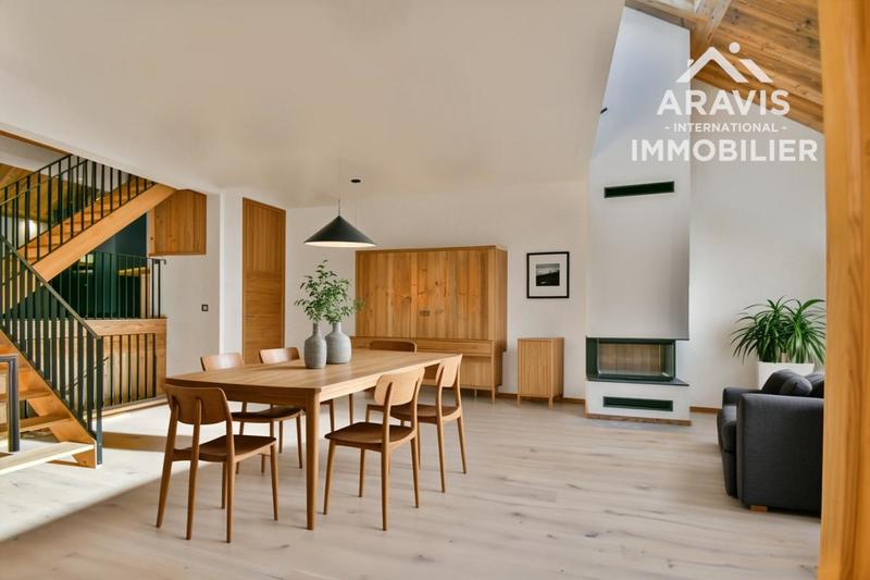 Appartement - 198 m² - 6 pièces