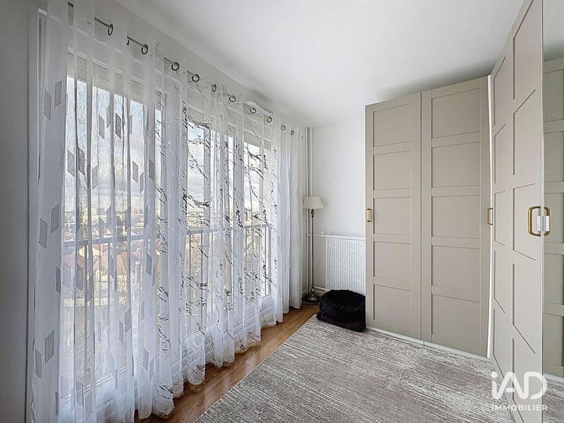 Appartement - 80 m² - 4 pièces