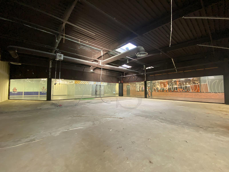 Local commercial - 173 m² - 1 pièce