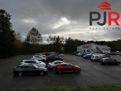 Local commercial - 1 079 m²