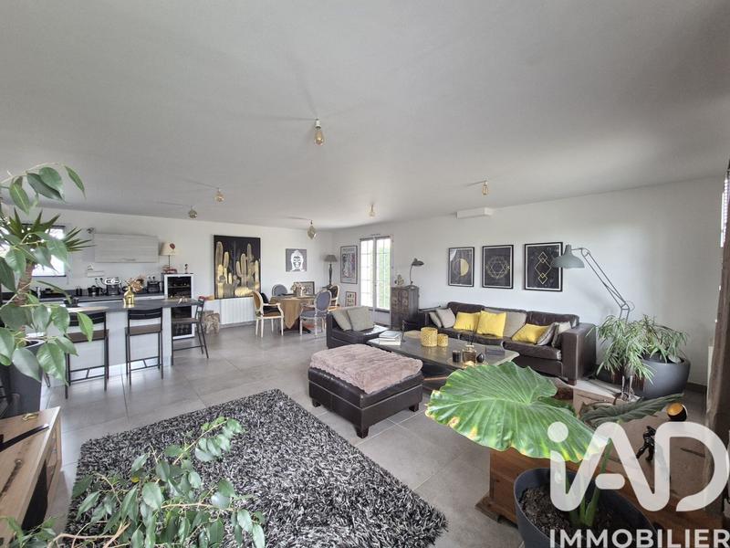 Maison - 93 m² - 4 pièces