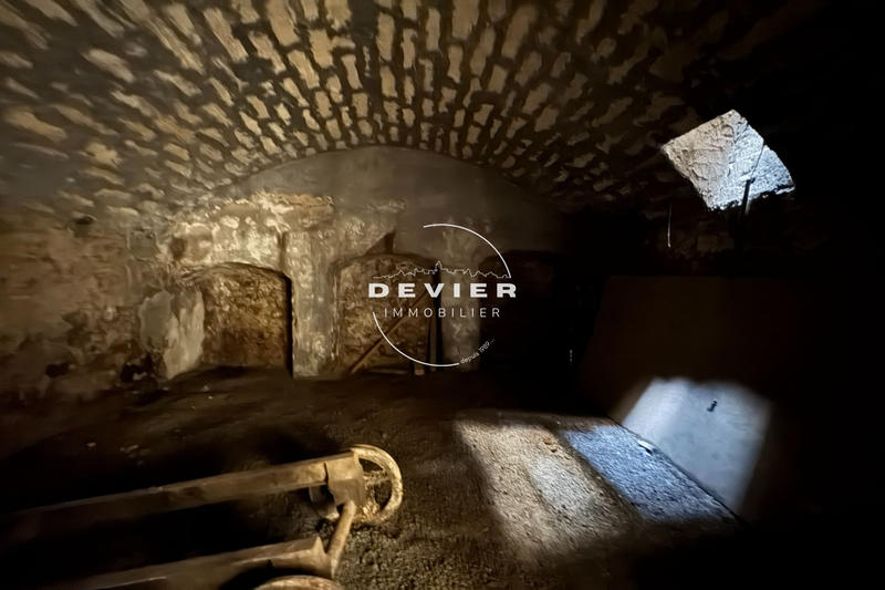 Parking / Garage - 15 m²