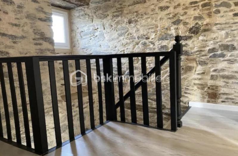 Maison en pierre - 64 m² - 3 pièces