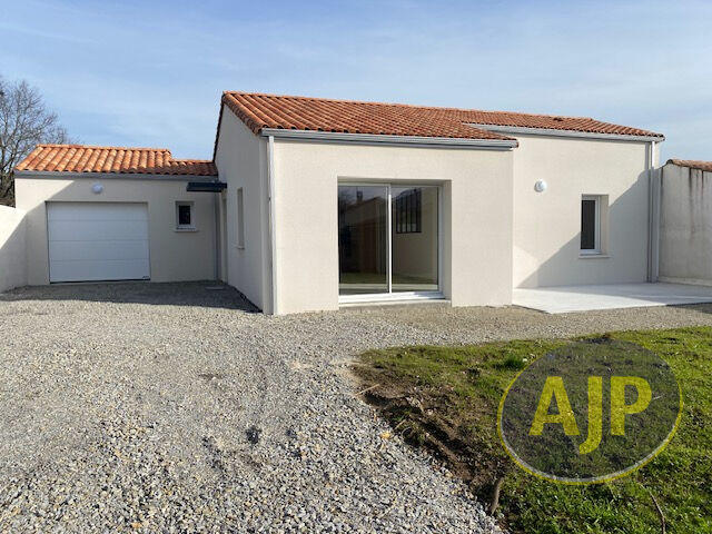 Maison - 77 m² - 4 pièces