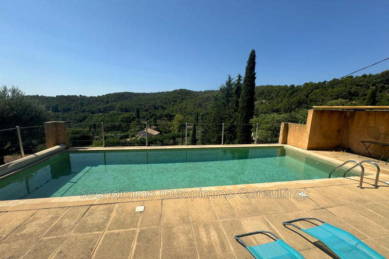 Maison - 169 m² - 7 pièces