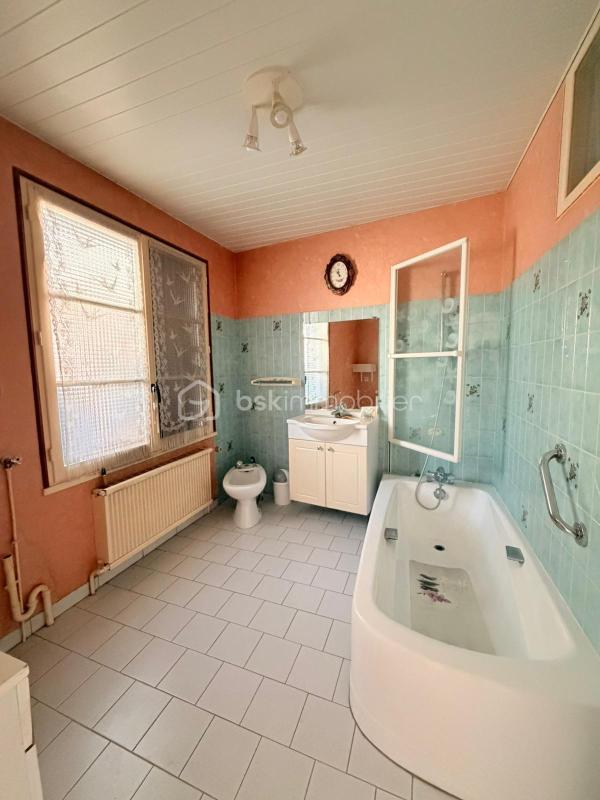 Immeuble - 170 m² - 8 pièces