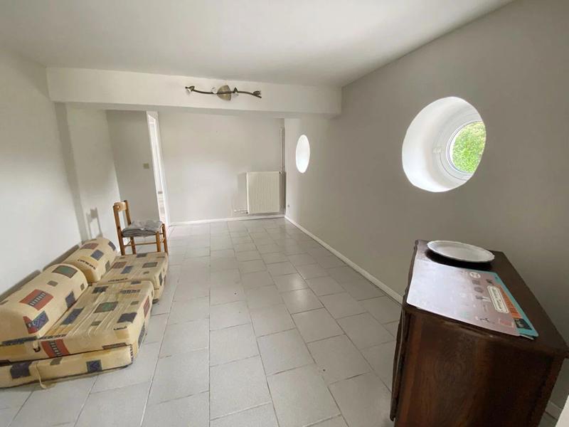 Maison - 181 m² - 5 pièces