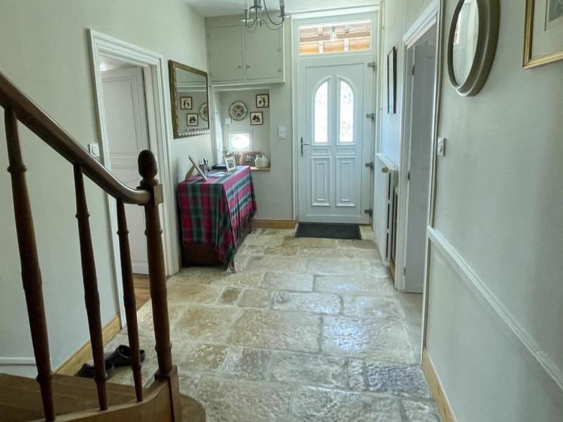 Propriété - 136 m² - 4 pièces