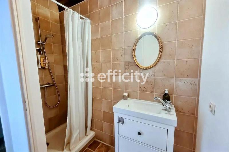 Maison - 480 m² - 13 pièces