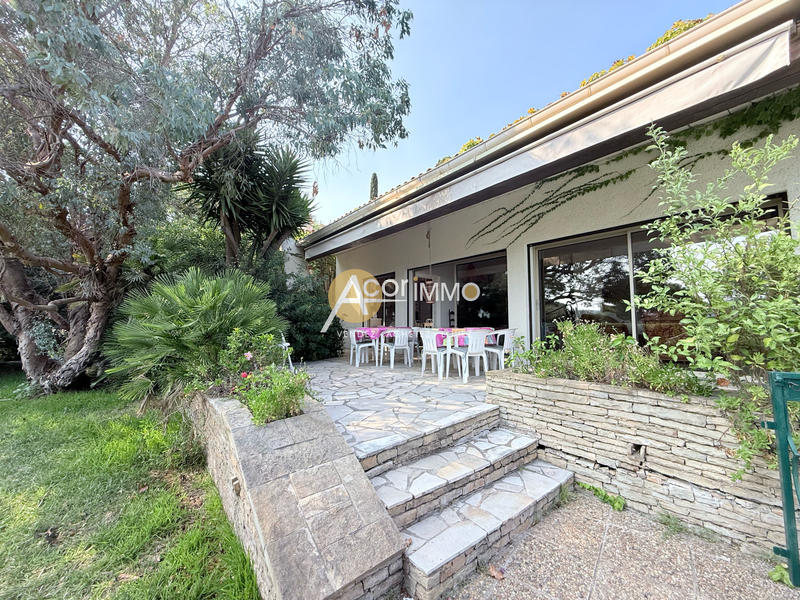 Maison - 270 m² - 6 pièces