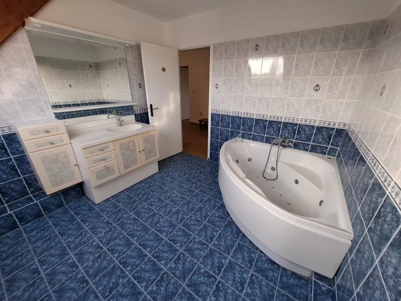 Maison - 178 m² - 7 pièces