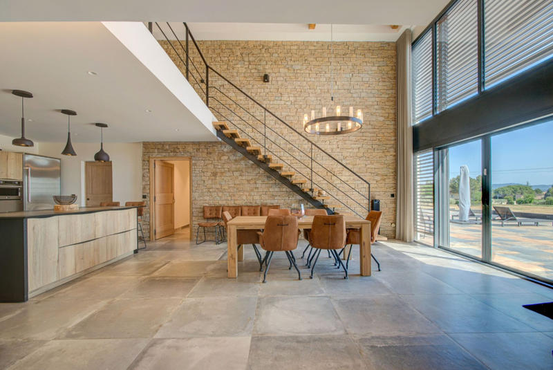 Maison - 500 m² - 6 pièces