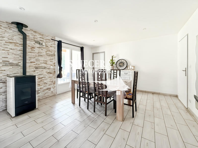 Maison - 100 m² - 5 pièces