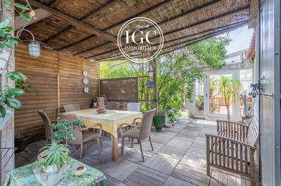 Maison - 180 m² - 5 pièces