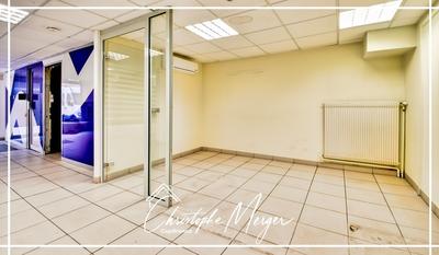Local commercial - 95 m² - 3 pièces