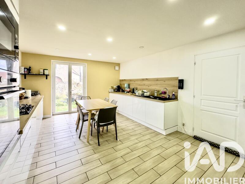 Maison - 99 m² - 3 pièces