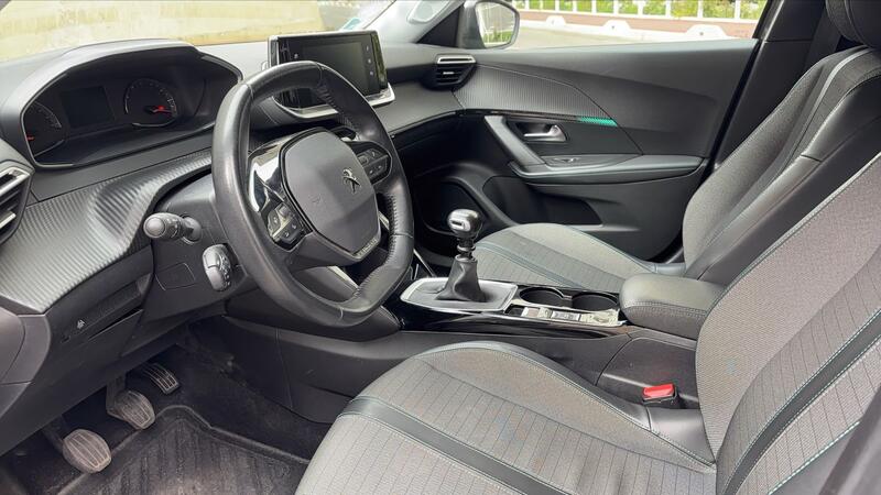 Peugeot 2008 II 1.2 Puretech 100 Allure