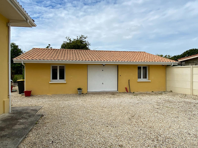 Maison - 95 m² - 5 pièces