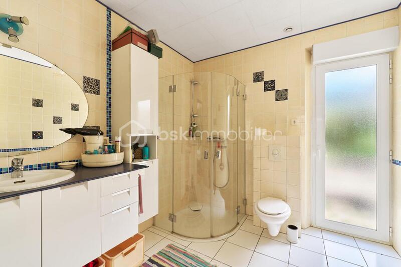 Maison - 197 m² - 7 pièces