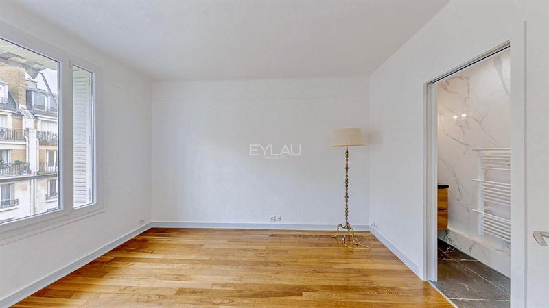 Appartement - 84 m² - 3 pièces