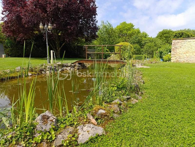 Maison en pierre - 299 m² - 8 pièces