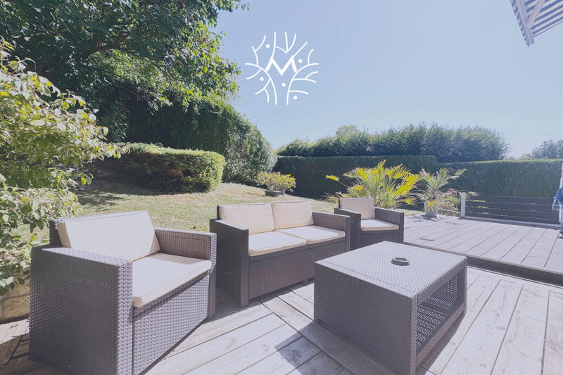 Maison - 121 m² - 6 pièces