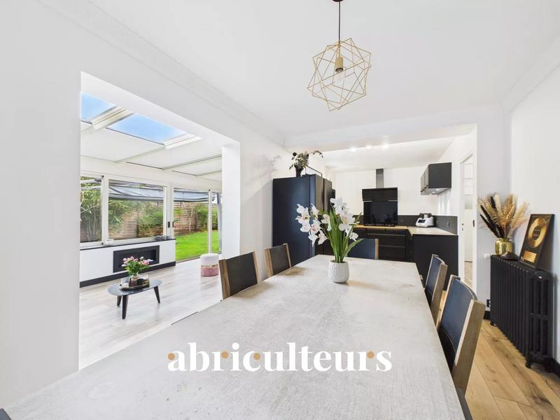 Maison - 110 m² - 7 pièces