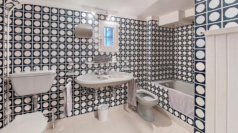 Maison - 206 m² - 9 pièces