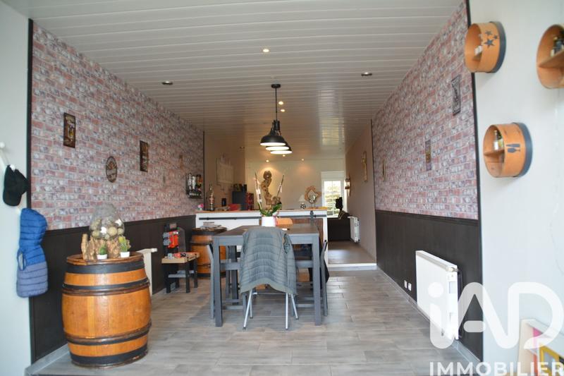 Maison - 243 m² - 8 pièces