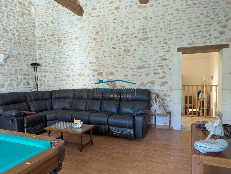 Maison ancienne - 200 m² - 4 pièces