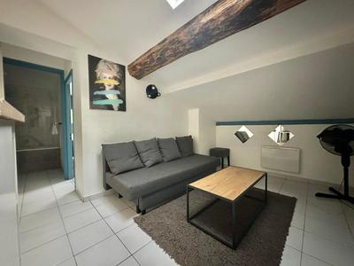 Appartement ancien - 15 m² - 2 pièces