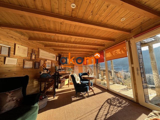 Maison - 203 m² - 10 pièces