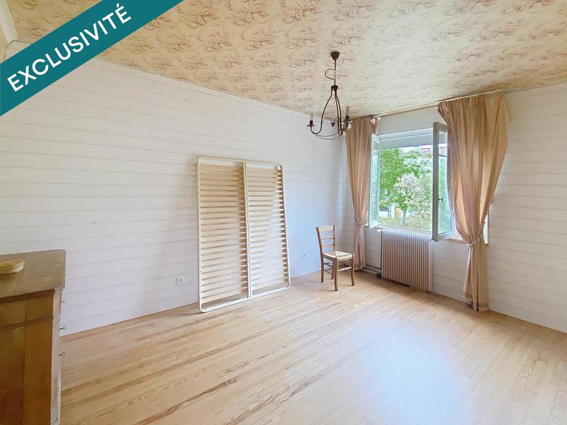 Maison - 240 m² - 8 pièces