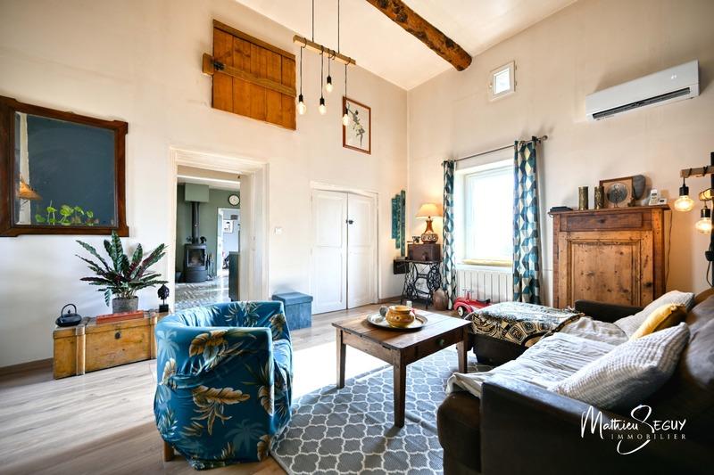 Maison - 101 m² - 5 pièces