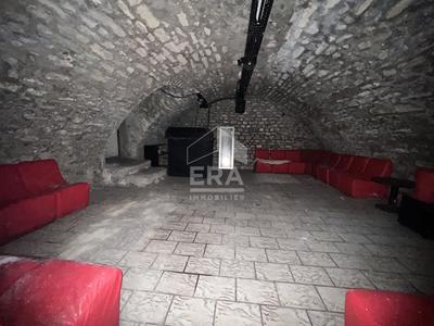 Maison de village - 340 m² - 8 pièces