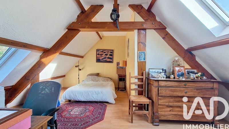 Maison - 210 m² - 7 pièces