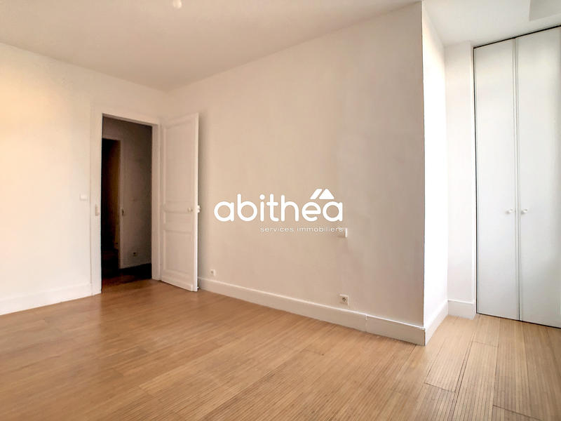 Appartement - 75 m² - 4 pièces