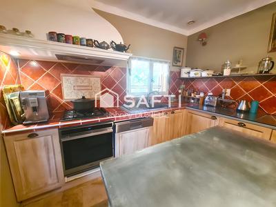 Maison - 150 m² - 5 pièces