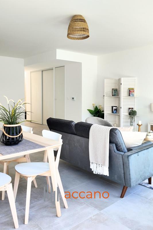 Appartement - 100 m² - 5 pièces